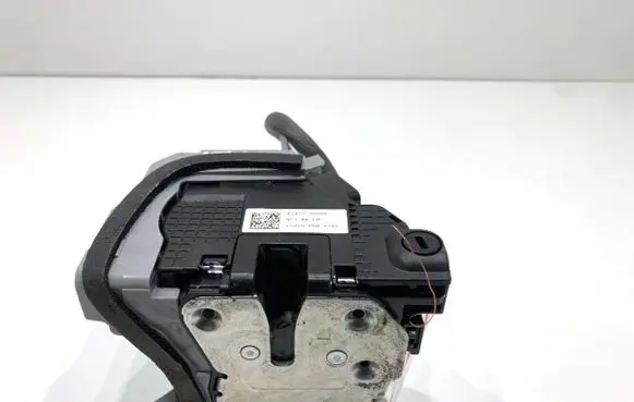 Hyundai i20 (BC3 BI3) Rear door lock 81410Q0000