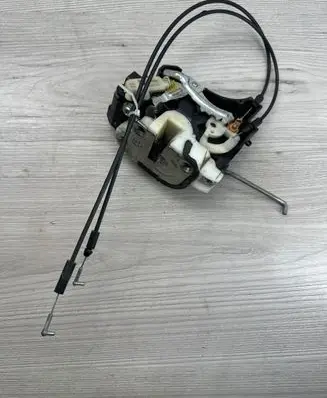 Mitsubishi Outlander Rear door lock 07903A
