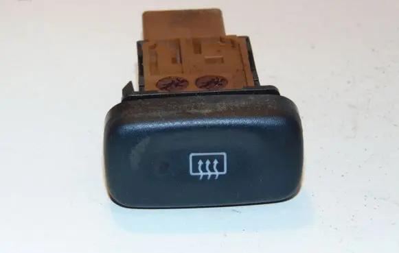 Nissan Primera Windscreen/window heater switch 2535064J00