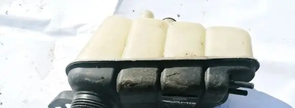 Mercedes-Benz CLS C219 Coolant expansion tank/reservoir A0005842611