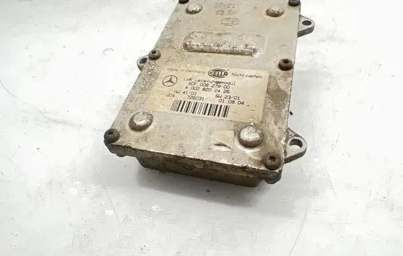 Mercedes-Benz E W211 Headlight ballast module Xenon 5DF00827900 A0028202426
