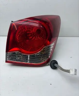 Chevrolet Cruze Rear/tail lights E1312414