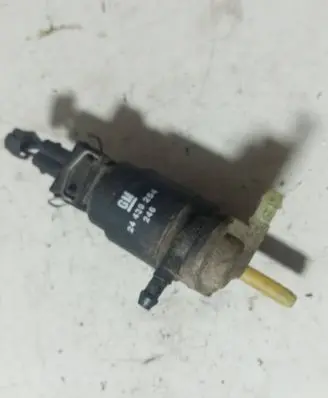 Opel Zafira B Windscreen/windshield washer pump 24439254