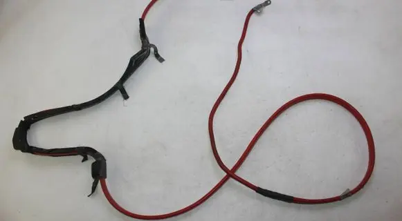BMW 5 E60 E61 Positive cable (battery) 6927704 534039 EE923T