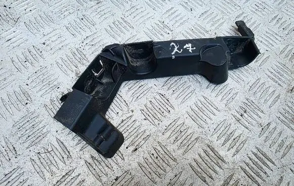 Citroen C4 Cactus Rear bumper mounting bracket 9823315480
