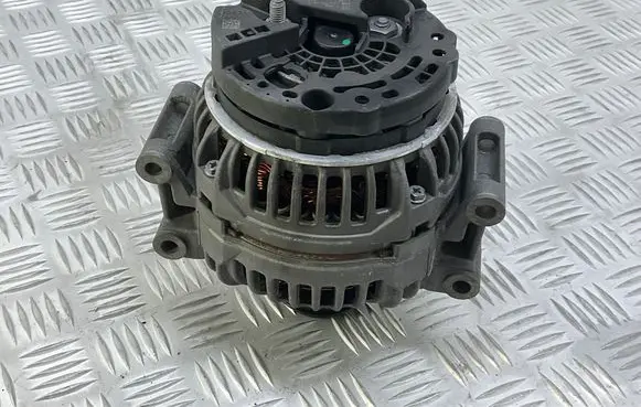 Audi A5 8T 8F Generator/alternator 06H903016L