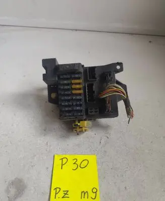 Toyota Yaris Fuse box set 2842899