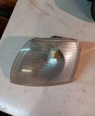 Volkswagen PASSAT B5 Front indicator light 3B0953049C 41571