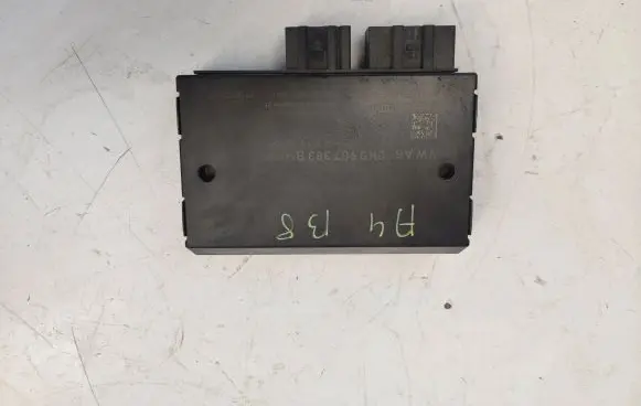 Audi A4 S4 B8 8K Tow bar trailer control unit/module 8K0907383B