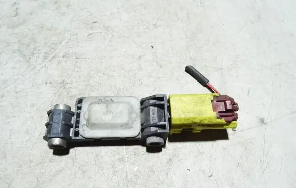 Audi A4 S4 B7 8E 8H Airbag deployment crash/impact sensor 8E0959651A