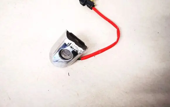 KIA Sportage Front door lock (next to the handle) 