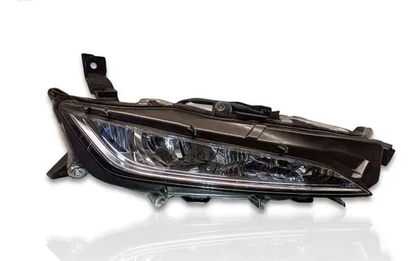 Lexus RX 330 - 350 - 400H Front fog light 812104860 E1335444R