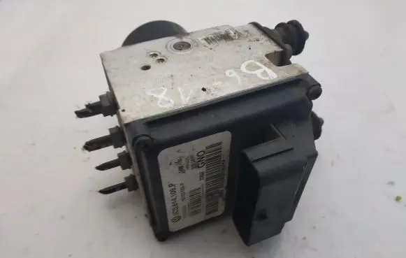 Volkswagen PASSAT B6 ABS Pump 3C0614109P
