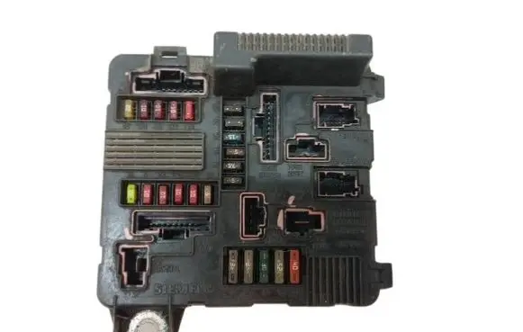 Renault Scenic II - Grand scenic II Fuse box set 8200306032A