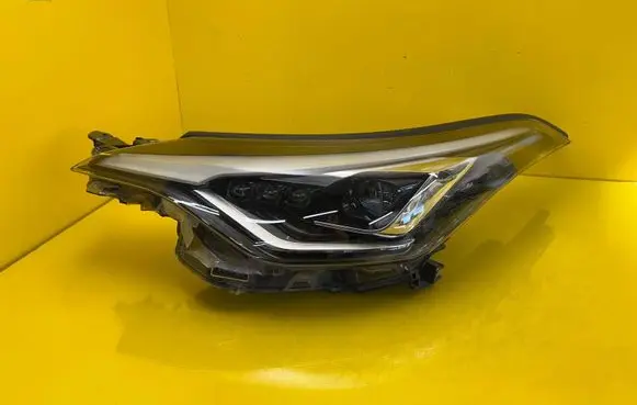 Toyota C-HR I Headlight/headlamp 81150-F4281-00