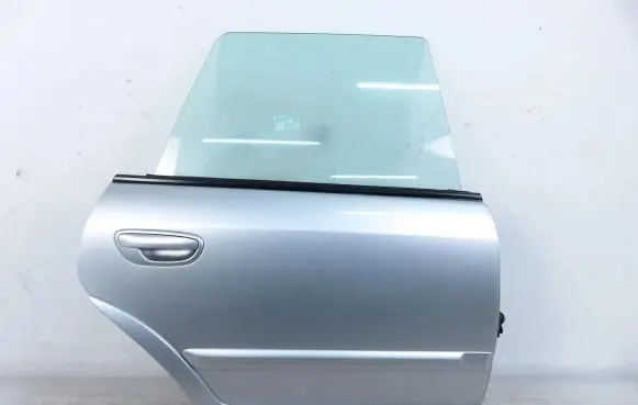 Subaru Outback Rear door