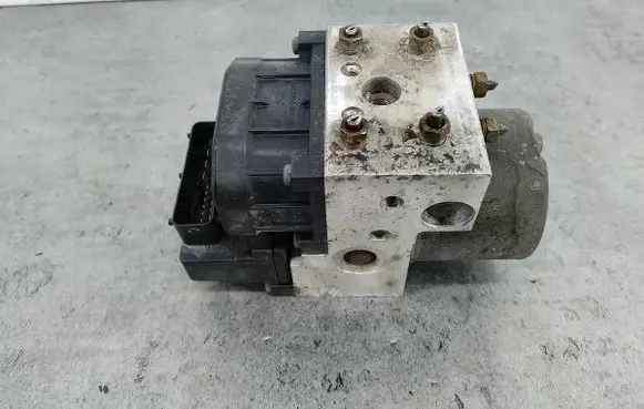 Toyota Corolla E120 E130 ABS Pump 4451002050