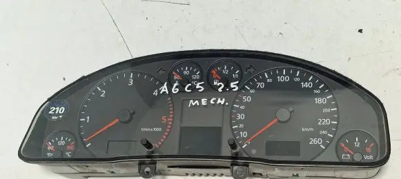 Audi A6 S6 C5 4B Speedometer (instrument cluster) 4B0920900C 110008947001