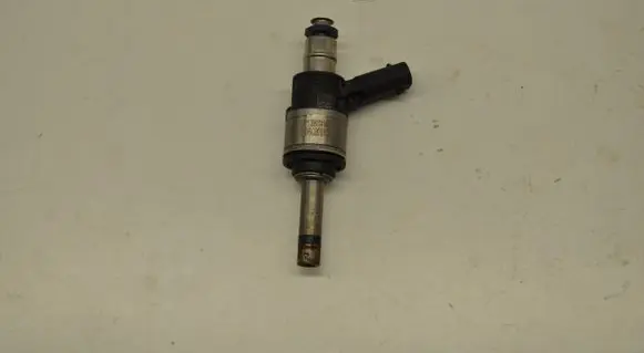 Audi A6 S6 C7 4G Fuel injector 06C906036C