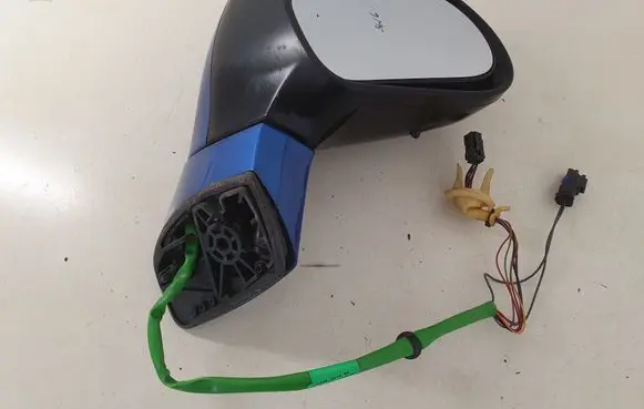 Peugeot 308 Front door electric wing mirror E20308094