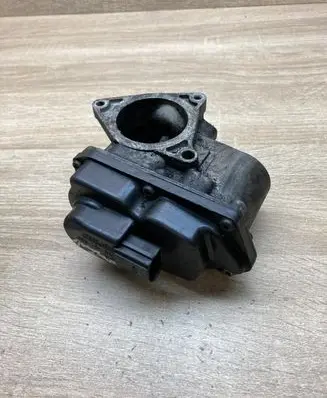 Volkswagen PASSAT B6 EGR valve 03G131501