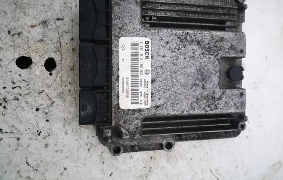 Renault Scenic III - Grand scenic III Engine control unit/module 8200589839 8200520036 0281012199