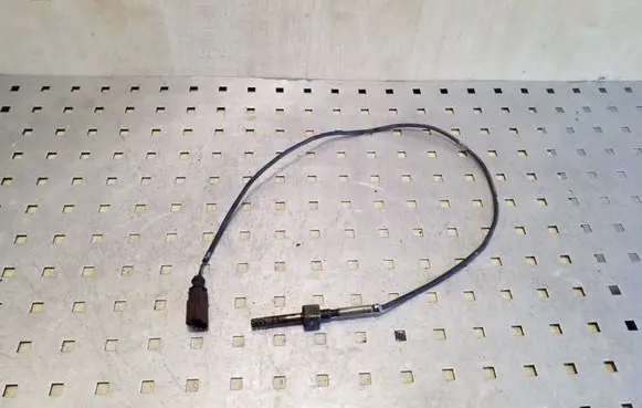 Volkswagen Crafter Exhaust gas temperature sensor 070906088A