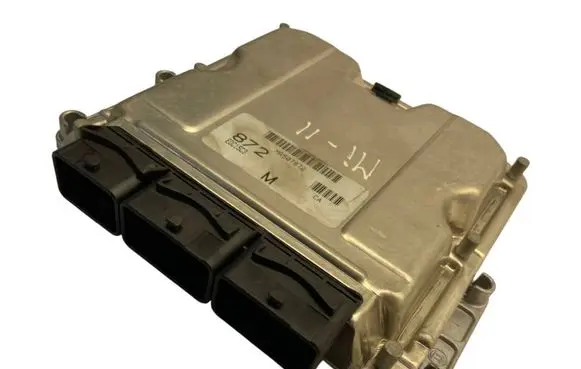Mitsubishi Space Star Engine control unit/module 0281010438 8200058052
