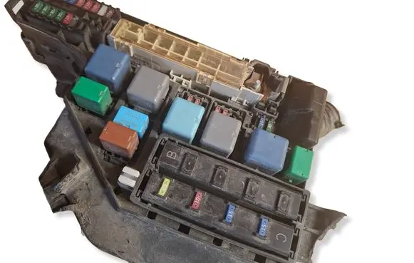 Toyota Prius (NHW20) Fuse box set 