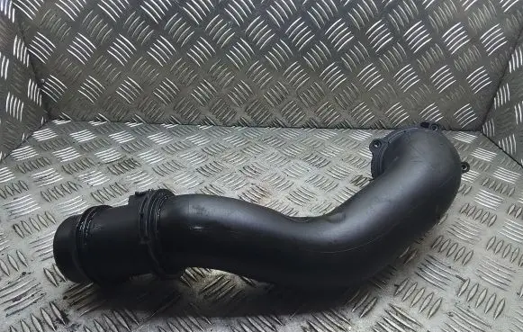 Intercooler hose/pipe