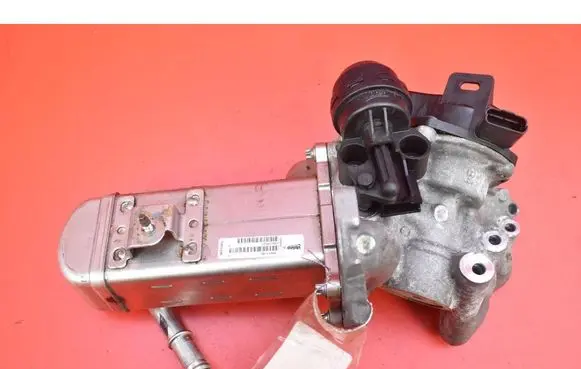 Ford Grand C-MAX EGR valve cooler V29004027