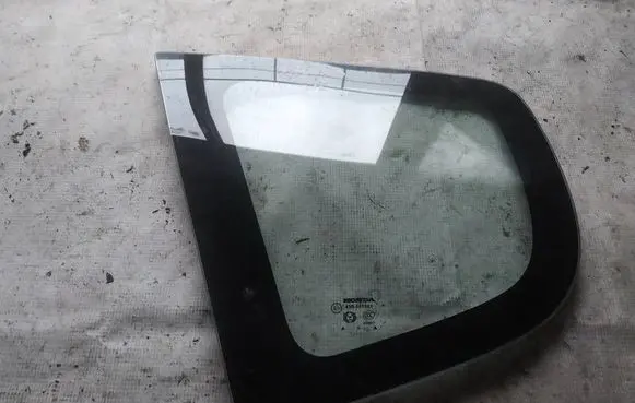 Honda Jazz Rear side window as2