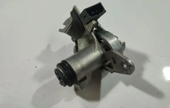 Audi A6 S6 C6 4F Front door lock (next to the handle) 8E0857313