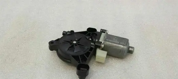 Audi A4 S4 B9 Front door window regulator motor 8W0959802