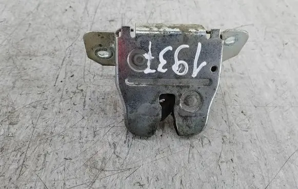 Mercedes-Benz C W202 Tailgate lock latch A2027400236