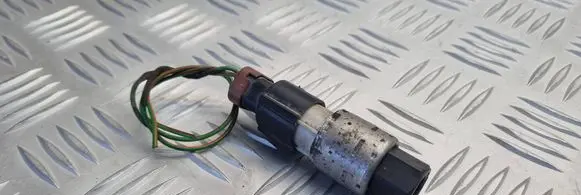 Ford Transit Air conditioning (A/C) pressure sensor 95BW19E561AA
