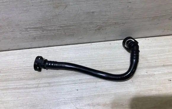 BMW X2 F39 Breather hose/pipe 7626118