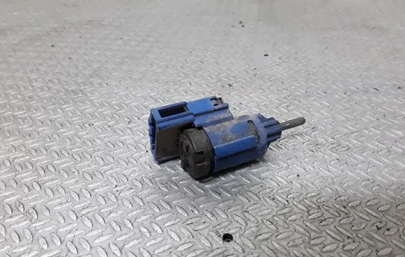 Volkswagen PASSAT B5.5 Brake pedal sensor switch 1J0927189E