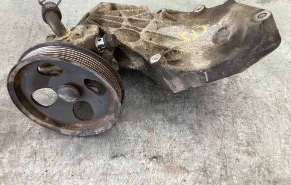 Cadillac CTS Power steering pump 77162 24403558
