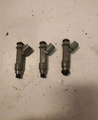 Toyota Aygo AB10 Fuel injector 2325000010