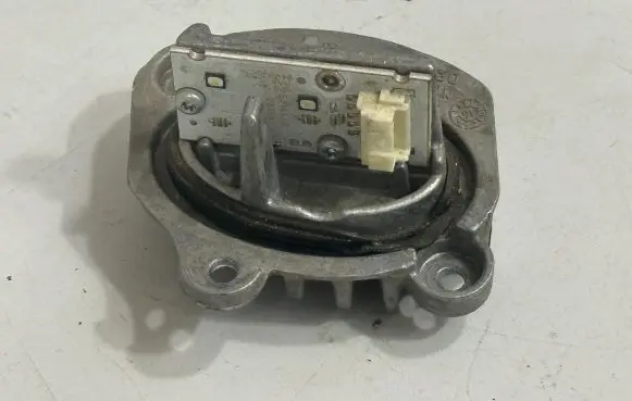 BMW 2 F22 F23 LED ballast control module 7388924
