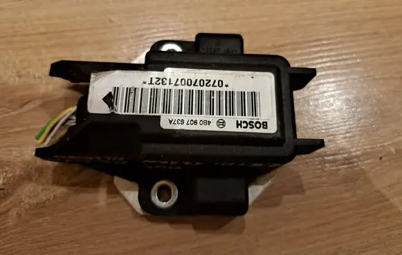 Volkswagen PASSAT B5.5 Accelerator pedal position sensor 4B0907637A 07207007132T