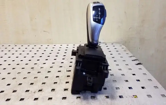 BMW 5 F10 F11 Gear shifter/selector 9251188 10027278