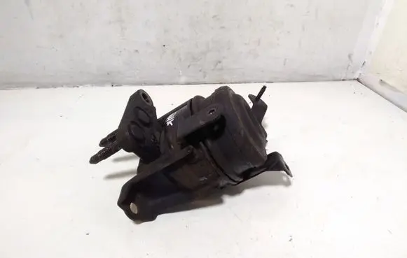 Engine mount bracket