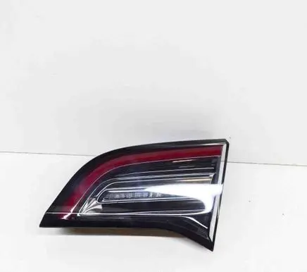 Tesla Model 3 Tailgate rear/tail lights 107740400B