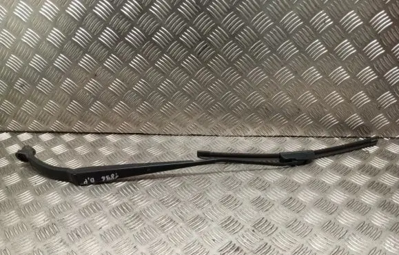 Subaru Legacy Windshield/front glass wiper blade 