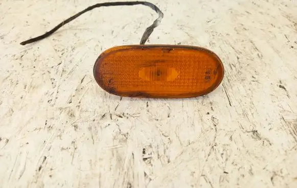 Mercedes-Benz Sprinter W906 Front fender indicator light A0038202956