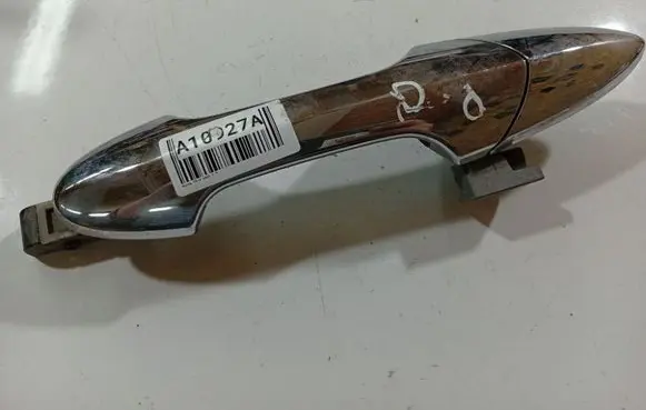 Honda FR-V Front door exterior handle