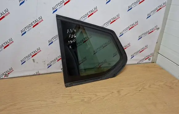 BMW X3 F25 Rear side window 7205627