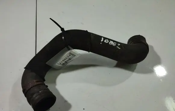 Opel Astra H Engine coolant pipe/hose 13111572
